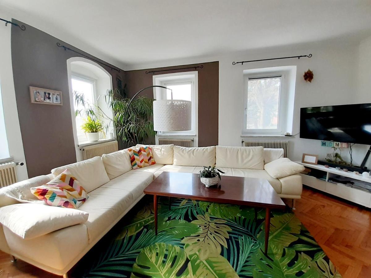 Schoene Altbauwohnung Auf Dem Land Kallham Kültér fotó